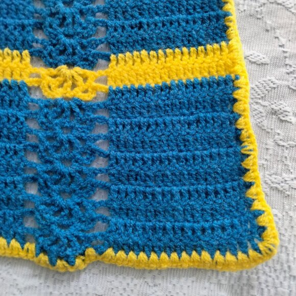 Vintage 80's Small Crochet Apron Blue & Yellow in Great Condition - Picture 5 of 9